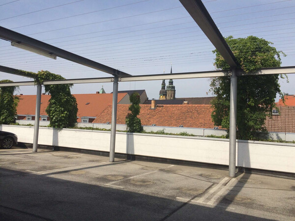 (bei korn&shy;markt-cen&shy;ter baut&shy;zen)