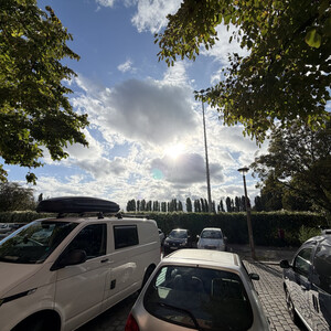 dramatischer himmel ueber dem prenzlauer berg