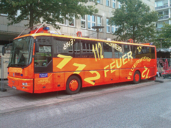 feuerwehrauto, mit microsoft word beschriftet