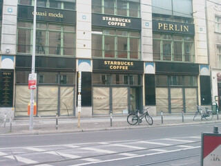 starbucks am hackeschen markt hat geschlossen