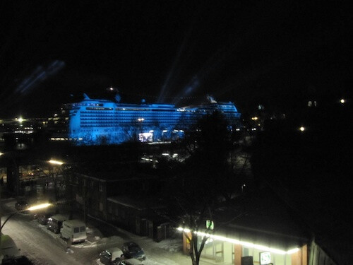 da steht ein schiff vor meinem fenster!