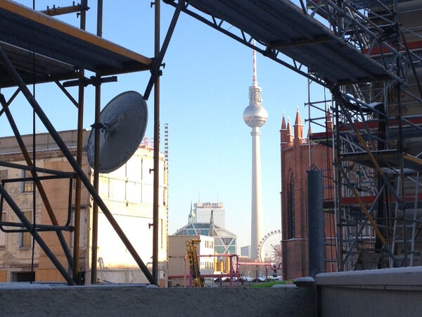 fernsehturm gerahmt