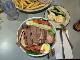 chef salat im square diner