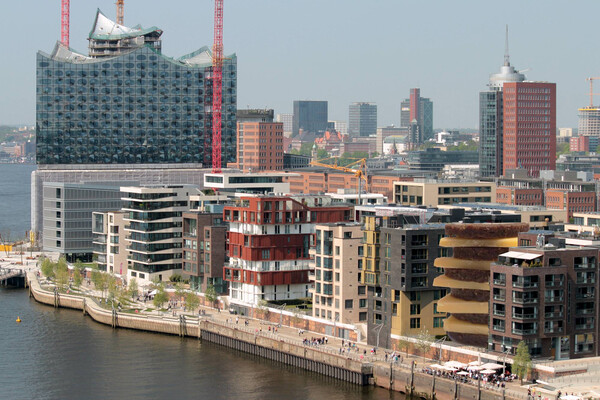 old-amsterdam-pumpernickel-haus in der hamburger hafencity