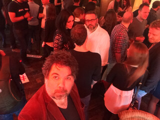  selfiestangenselfie mit laura prepon