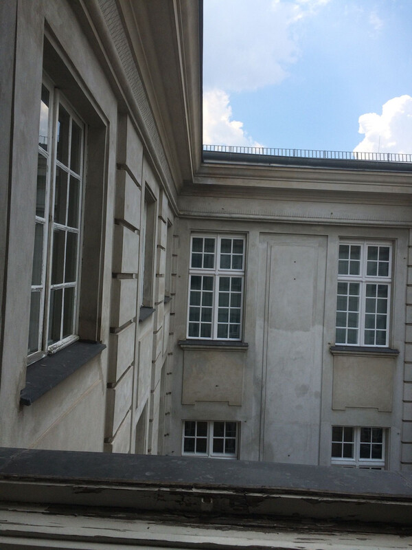 sonn&shy;tags&shy;ar&shy;beit (bei es&shy;pres&shy;to)