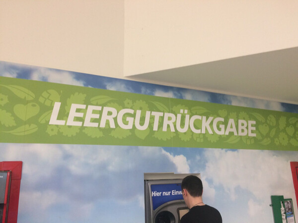 aus&shy;flug ins gr&uuml;&shy;ne (bei real,-)