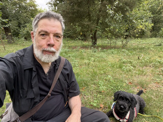selfie auf dem friedhof mit frida