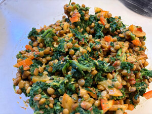 linsen-spinat-frühstücks-salat