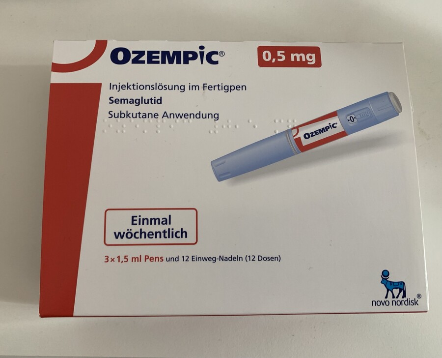bild einer packung ozempic abnehmspritzenpens