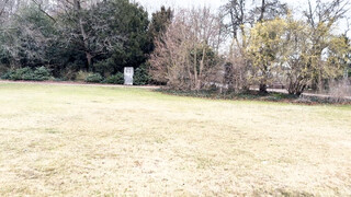 &uuml;berbelichtetes bild vom goethpark im wedding