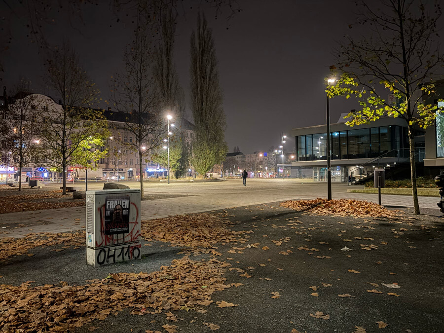 foto vom frühen morgen am rathhausplatz