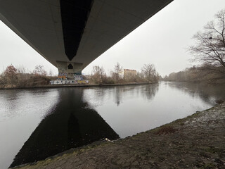 unter der rudolf-wissell-br&uuml;cke
