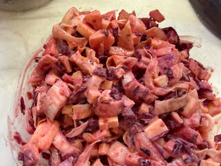 chicoree salat mit sambal olek und roter bete