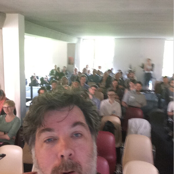 vom po&shy;di&shy;um im be&shy;ta&shy;haus bei der #ne&shy;ben&shy;an