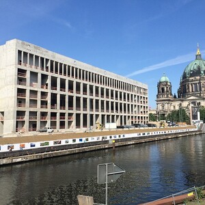Photo by felix schwenzel in Rathausbrücke. Keine Fotobeschreibung verfügbar..