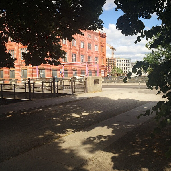 wie ge&shy;malt. #auf&shy;dem&shy;weg&shy;zurar&shy;beit #bau&shy;aka&shy;de&shy;mie #sor&shy;ry&shy;f&uuml;r&shy;den&shy;fi&shy;ter