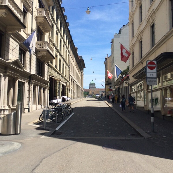 aber sch&ouml;n is&shy;ses hier in #z&uuml;&shy;rich