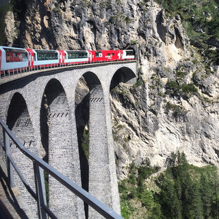 Photo by felix schwenzel in Solis Viaduct. Keine Fotobeschreibung verfügbar..