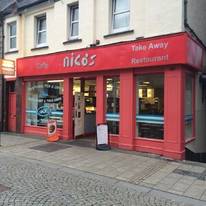 Photo by felix schwenzel in Nicos Fish N Chips, Fort William. Keine Fotobeschreibung verfügbar..