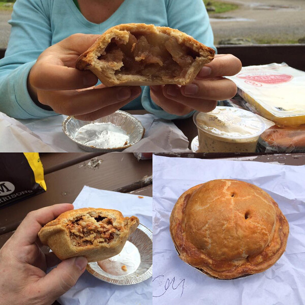 die pies aus #loch&shy;in&shy;ver wa&shy;ren &uuml;b&shy;ri&shy;gens su&shy;per. mei&shy;ner war mit cho&shy;ri&shy;zo und k&auml;se, der der bei&shy;fah&shy;re&shy;rin mit &hellip;