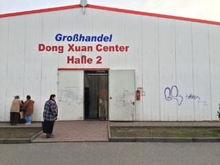 Photo by felix schwenzel in Dong Xuan Center Berlin. Keine Fotobeschreibung verfügbar..