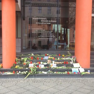 Photo by felix schwenzel in Botschaft des Königreichs Belgien in Berlin. Keine Fotobeschreibung verfügbar..