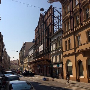 Photo by felix schwenzel in Praha Vaclavske Namesti. Keine Fotobeschreibung verfügbar..