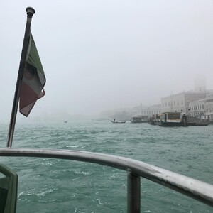 Photo by felix schwenzel in Piazza San Marco Venezia. Keine Fotobeschreibung verfügbar..