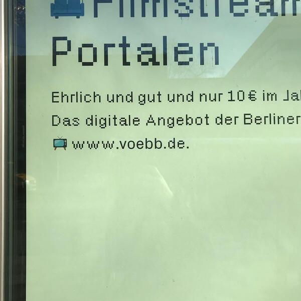 die ent&shy;schei&shy;dung der voebb nen grot&shy;ti&shy;gen pi&shy;xel&shy;font zur wer&shy;bung zu nut&shy;zen er&shy;scheint halb&shy;her&shy;zig.