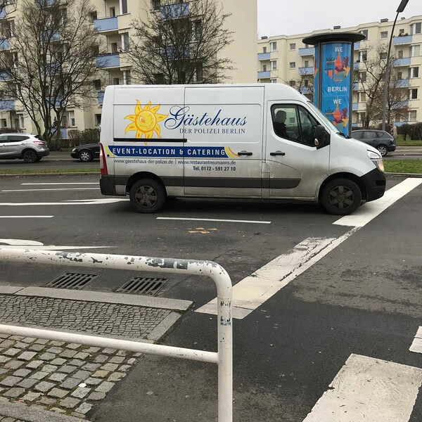 ist &bdquo;event-lo&shy;ca&shy;ti&shy;on g&auml;s&shy;te&shy;haus der po&shy;li&shy;zei&ldquo; ein eu&shy;phe&shy;mis&shy;mus f&uuml;r knast?