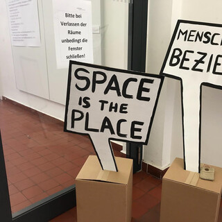 Photo by felix schwenzel in Muthesius Kunsthochschule. Keine Fotobeschreibung verfügbar..
