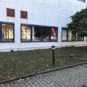 Photo by felix schwenzel in Osram. Keine Fotobeschreibung verfügbar..