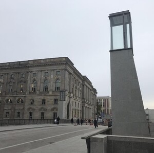 Photo by felix schwenzel in Rathausbrücke (Berlin). Keine Fotobeschreibung verfügbar..