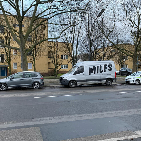 könn­te ein ding sein: den­ted milfs