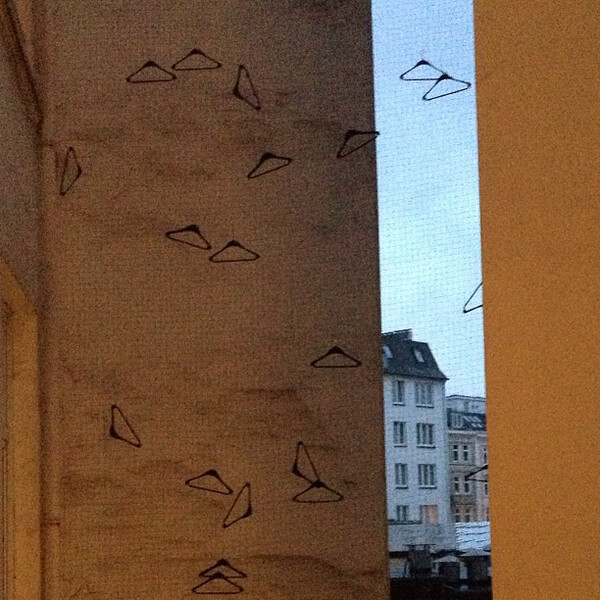 flie&shy;gen&shy;de b&uuml;&shy;gel