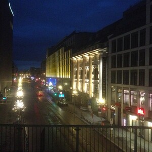 Photo by felix schwenzel in U Bahnhof Friedrichstrasse. Keine Fotobeschreibung verfügbar..