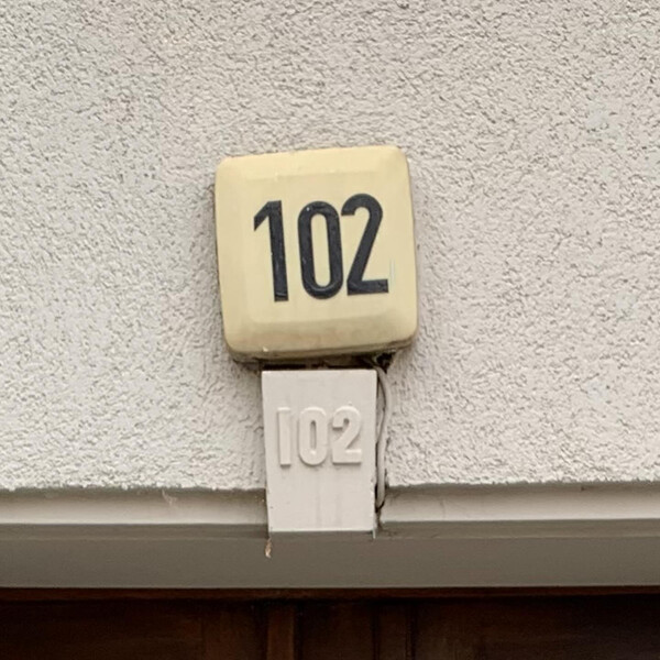 102 &sup1;⁰&sup2;