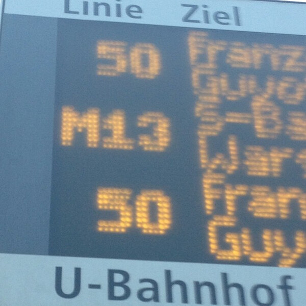 ver&shy;wa&shy;ckelt und un&shy;ver&shy;wa&shy;ckelt in ei&shy;nem bild
