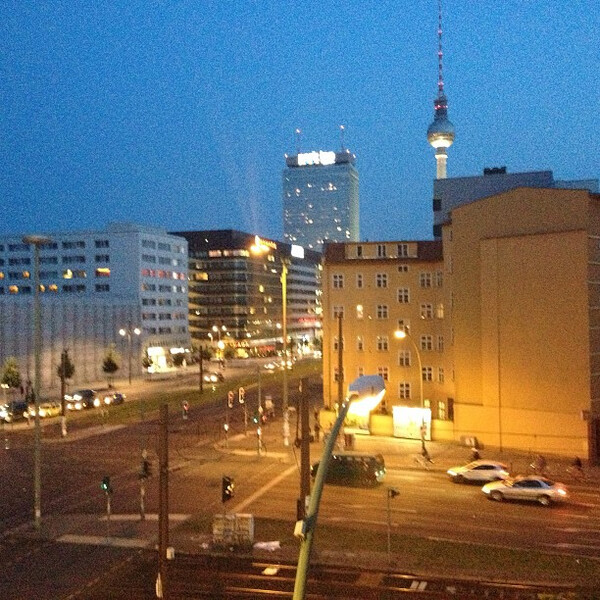die&shy;ses bild zeigt war&shy;um ix ber&shy;lin sehr, sehr ger&shy;ne mag.