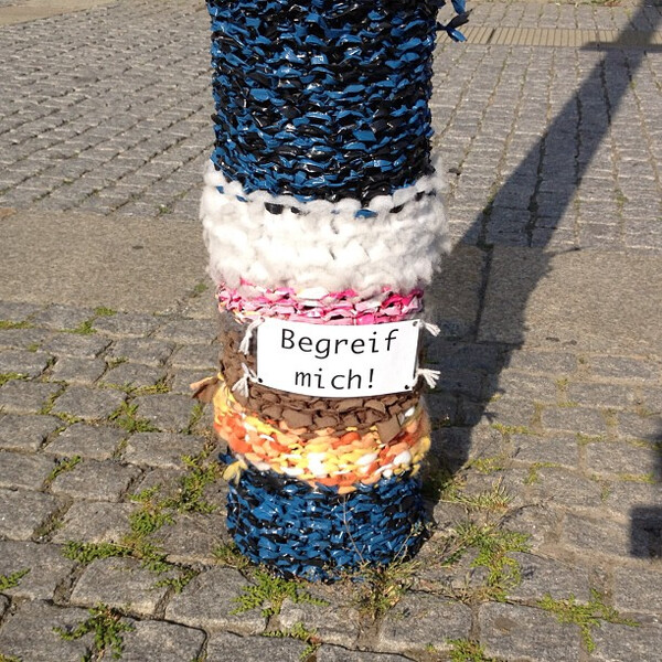 lie&shy;ber nicht. #hun&shy;de&shy;pis&shy;se #kunst