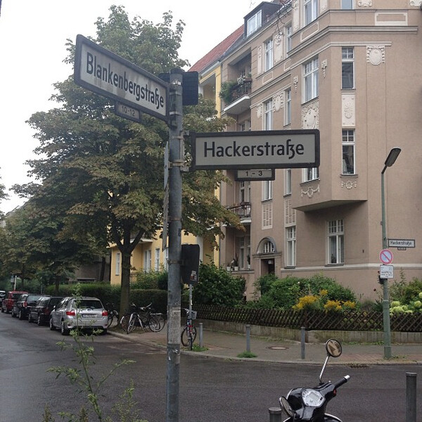 ha&shy;cker&shy;stras&shy;se