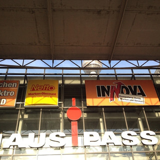 Photo by felix schwenzel in Rathaus Passagen Alexanderplatz. Keine Fotobeschreibung verfügbar..