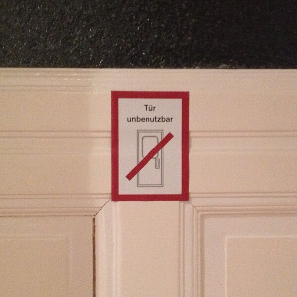 t&uuml;r un&shy;be&shy;nutz&shy;bar