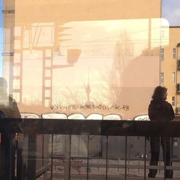 fern&shy;seh&shy;turm&shy;re&shy;flek&shy;ti&shy;on