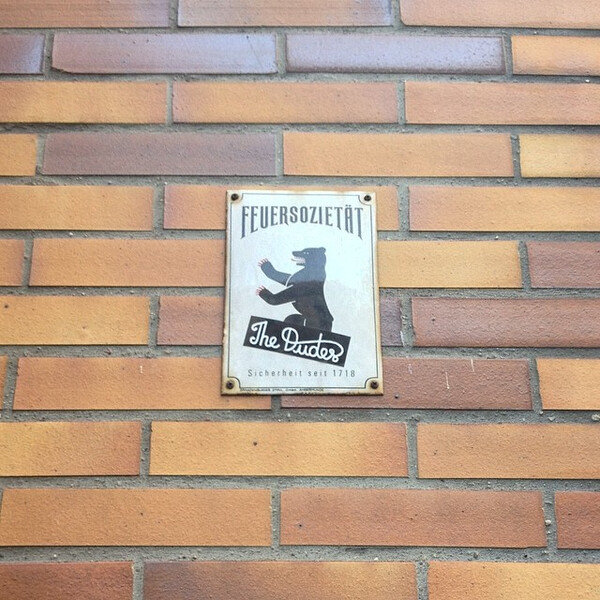 feu&shy;er&shy;so&shy;zie&shy;t&auml;t the du&shy;des