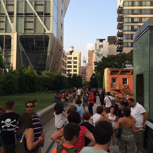 Photo by felix schwenzel in The High Line. Keine Fotobeschreibung verfügbar..