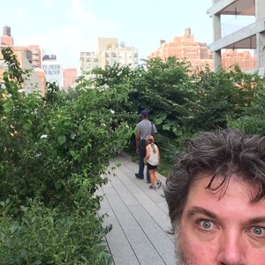 Photo by felix schwenzel in The High Line. Keine Fotobeschreibung verfügbar..