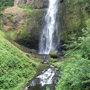 Photo by felix schwenzel in Multnomah Falls. Keine Fotobeschreibung verfügbar..