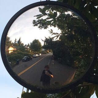 Photo by felix schwenzel in Kirkland WA  U.S.A with @diplix. Keine Fotobeschreibung verfügbar..